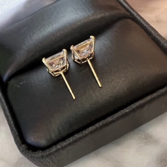 New! Princess Cut Diamond Studs set in Solid 14K Gold. Brand new 4 prong setting - Picture 12 of 15